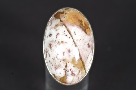 anello in argento con opale matrix