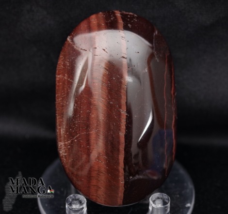 Occhio di tigre rosso in forma libera