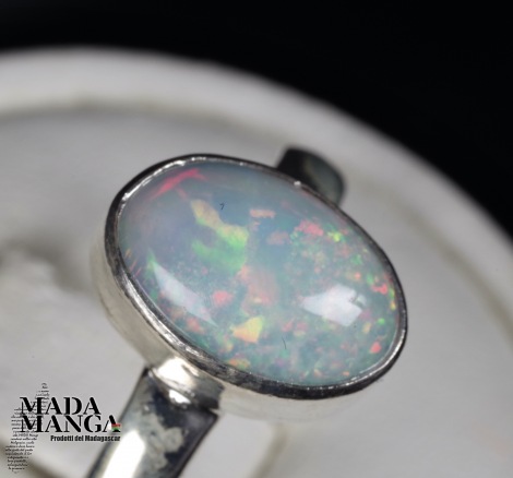 Anello in Argento con opale