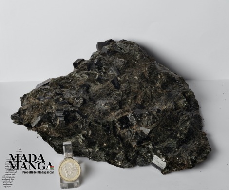 Dravite su micascisto cm.22,5x18,5