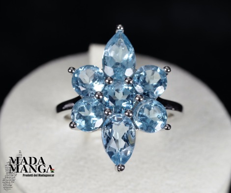 Anello in Argento con Topazi