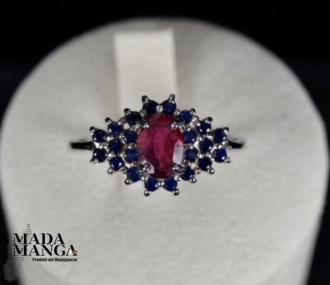 Anello in Argento con Rubino e zaffiri