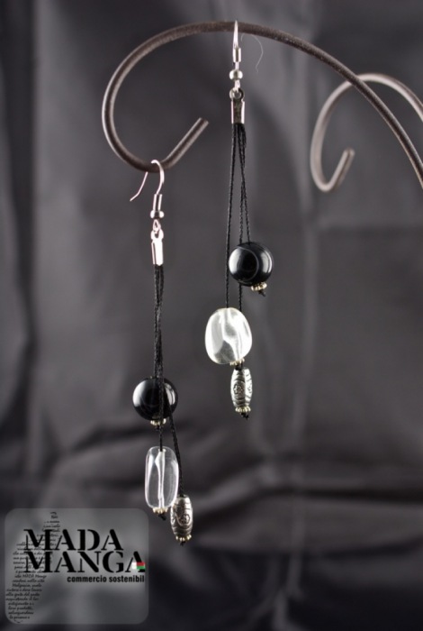 orecchini con particolari alluminio-agata-quarzo