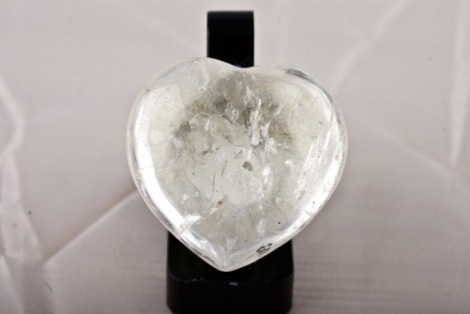 cuore in quarzo ialino