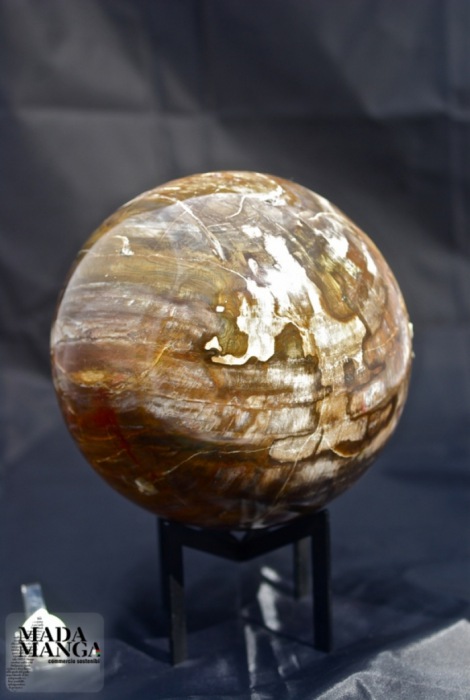 Grande sfera di legno diametro. cm.19