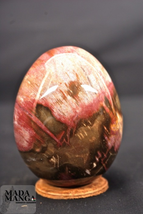Uovo in Legno fossile cm.8,8H