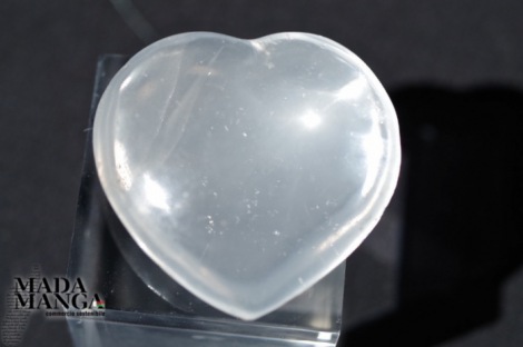 Cuore in quarzo latte