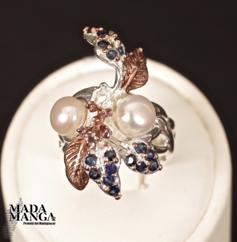 Anello in argento con Perle e Zaffiri