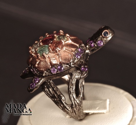 Anello in argento a forma di tartaruga con Tormaline
