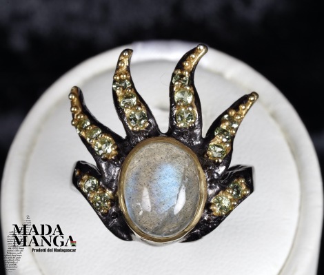 Anello in Argento con Labradorite