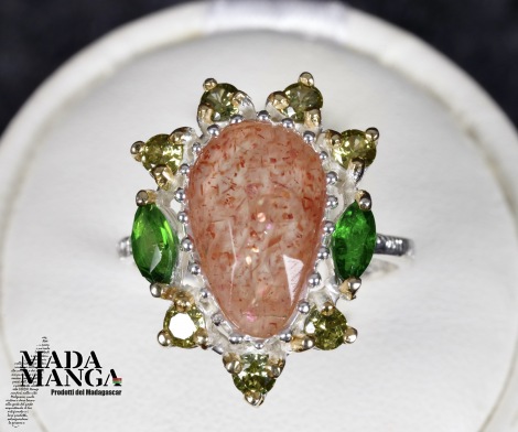 Anello in Argento con Pietra del Sole