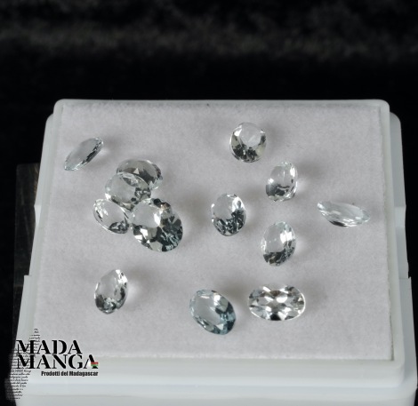 Lotto di n°13 acquemarine mm.5x4