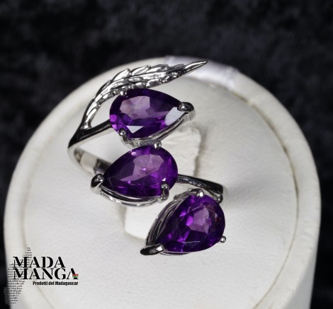 Anello in Argento con Ametiste